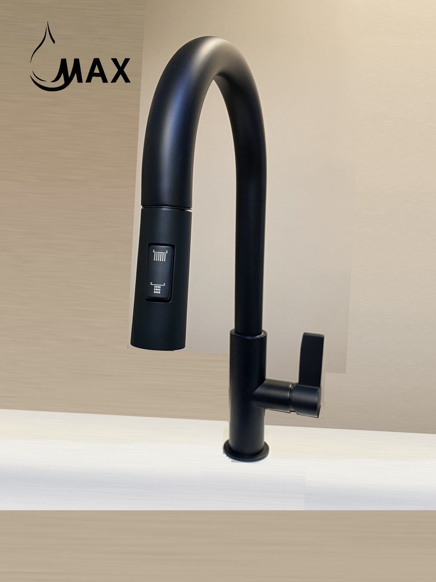 Pull-Out Kitchen Faucet Single Handle Matte Black