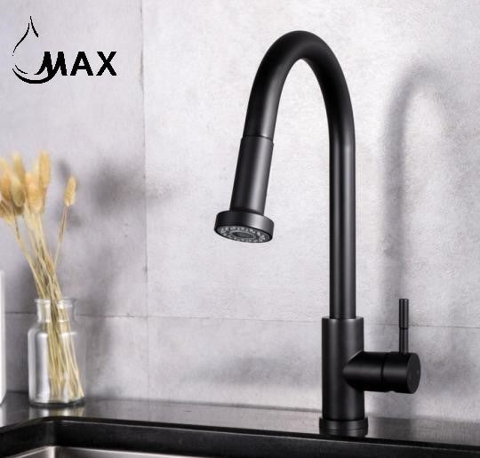 Single Handle Pull-Out Kitchen Faucet