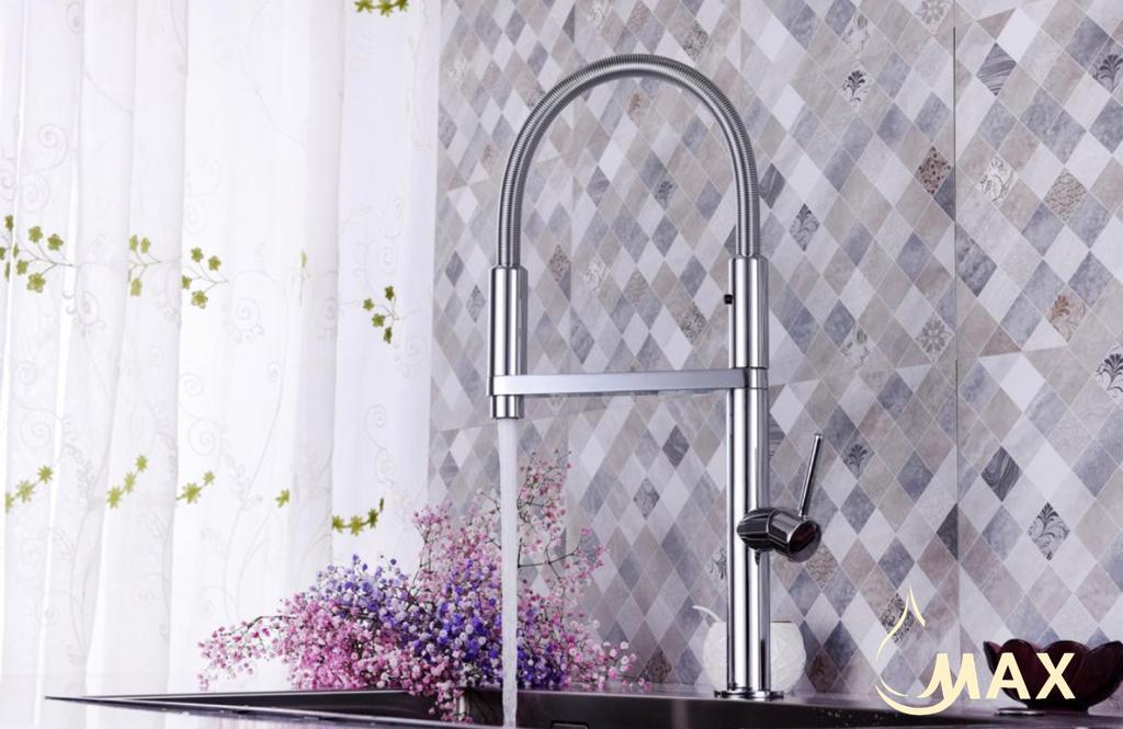 Pull-Down Kitchen Faucet Magnetic Jointed Flexible 20"