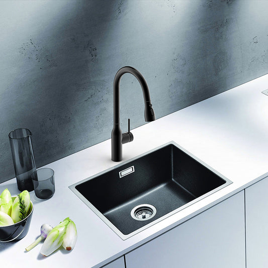 High-Arc Single Handle Pull-Out Kitchen Faucet 18" Matte Black