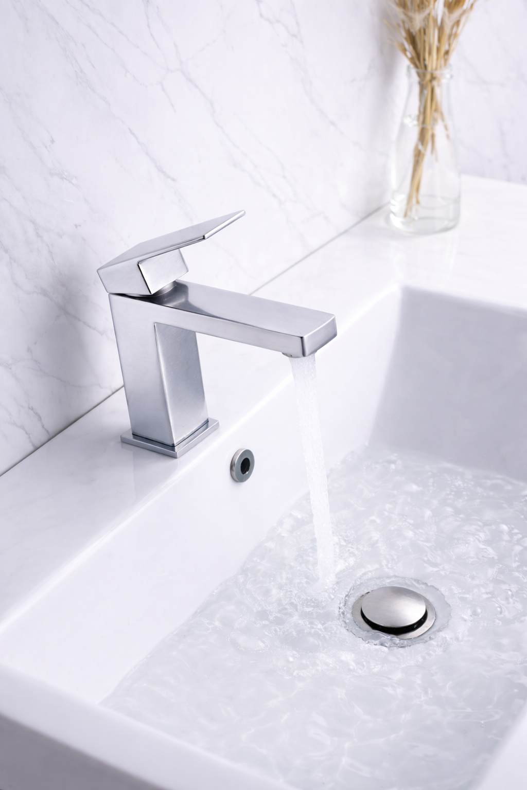 Single Hole Bathroom Faucet Elegance Square Design Chrome Finish 6.5"