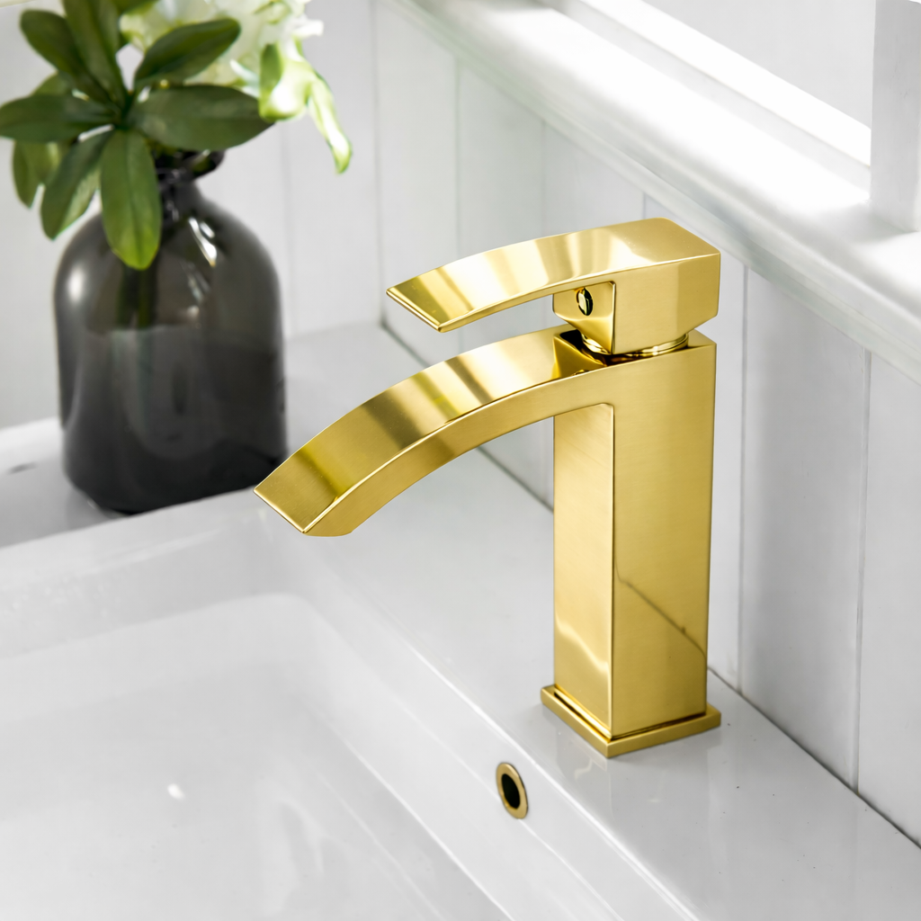 Modern Waterfall Bathroom Sink Faucet in Chrome Brass with LED Light Modern Waterfall Bathroom Sink Faucet in Chrome Brass with LED Light