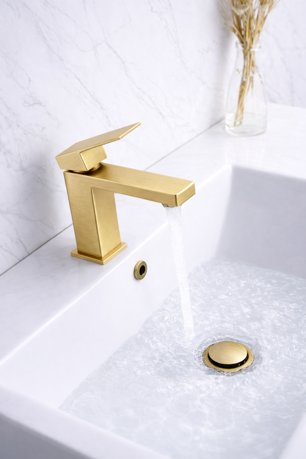 Single Hole Bathroom Faucet – Elegance Square Design, Brushed Gold Finish, Modern 6.5"