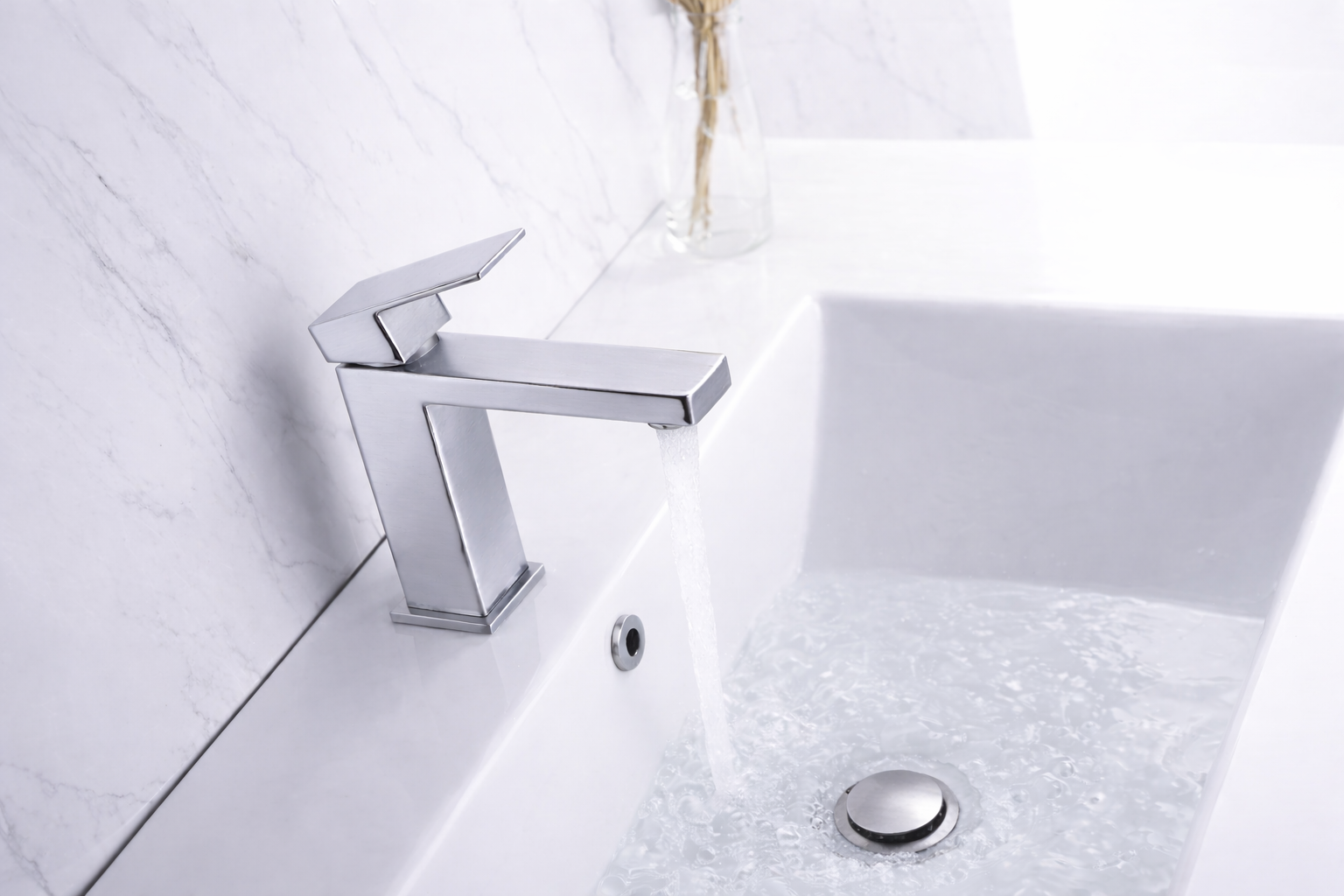 Single Hole Bathroom Faucet Elegance Square Design Chrome Finish 6.5"