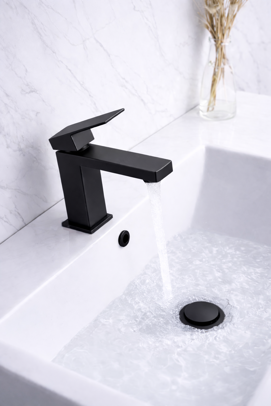 Single Hole Bathroom Faucet – Matte Black Square Design | MAX Faucets