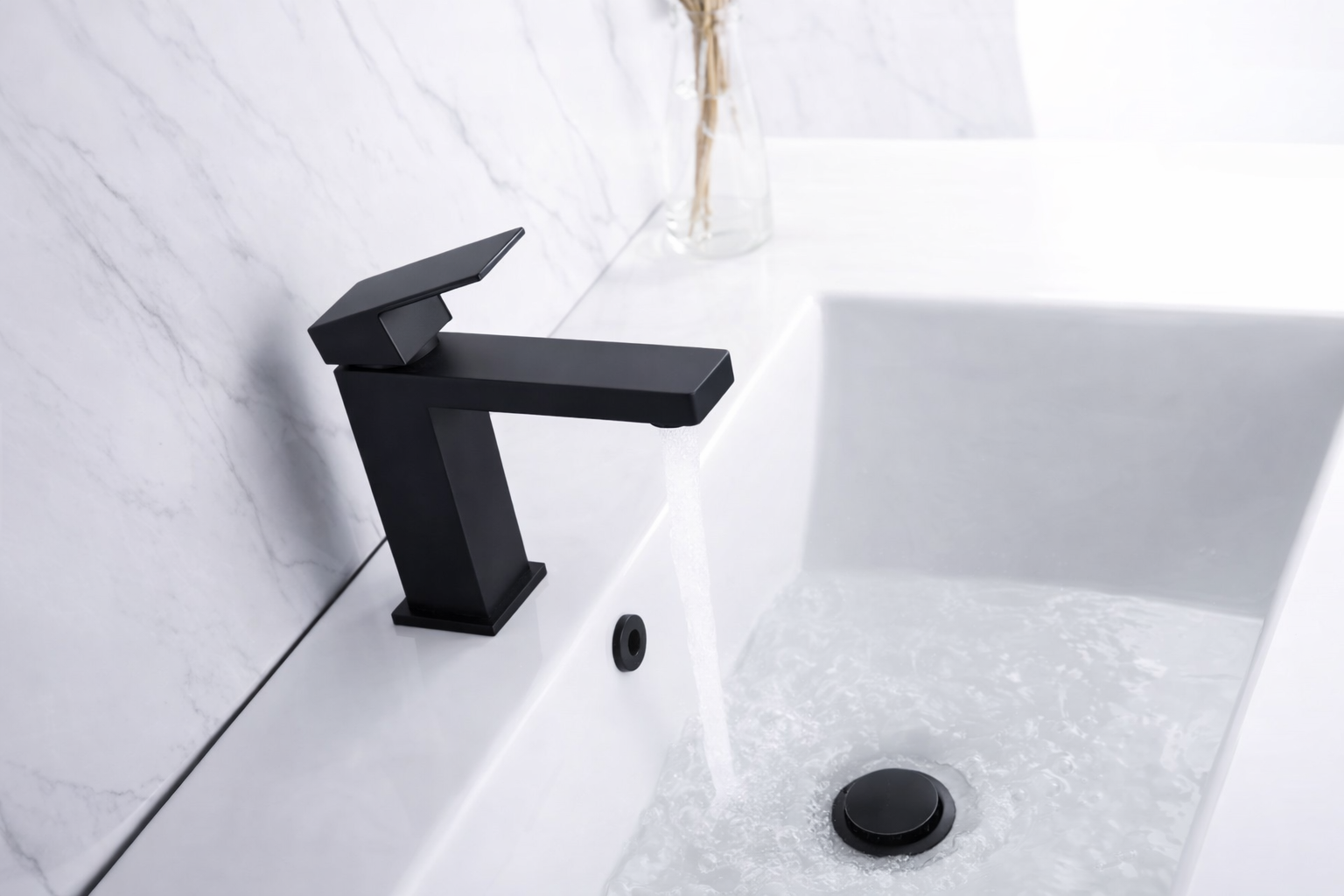 Single Hole Bathroom Faucet – Matte Black Square Design | MAX Faucets