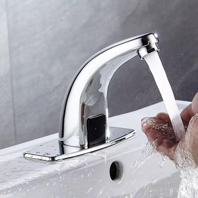 Touchless bathroom faucet features including motion sensor and thermostatic temperature control