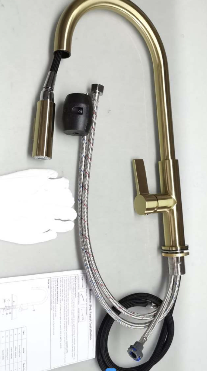 Pull-Out Kitchen Faucet – Single Handle, Brushed Gold, 18” High-Arc