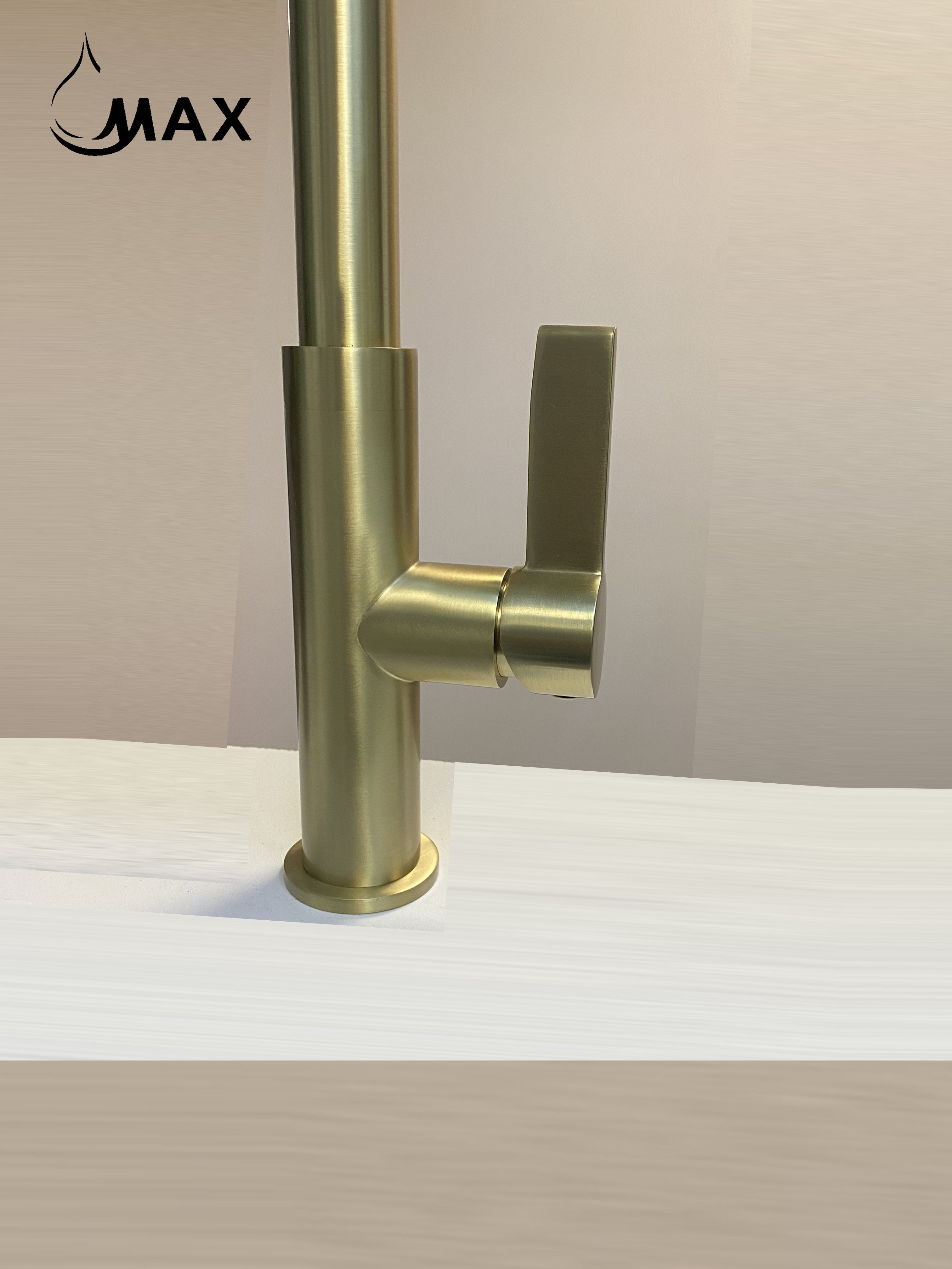 Pull-Out Kitchen Faucet – Single Handle, Brushed Gold, 18” High-Arc NA-9276-BG